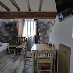 House 3* Skiathos Town