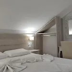 House Guest house Skiathos Town