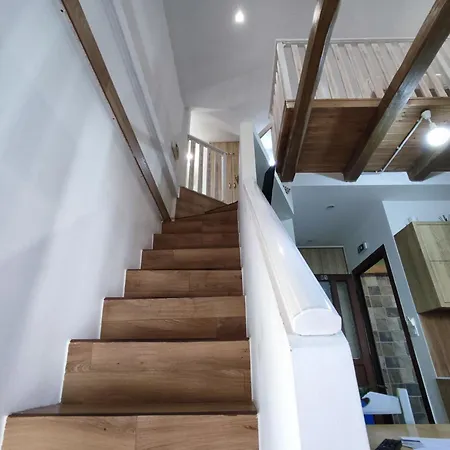 House 3* Szkiáthosz